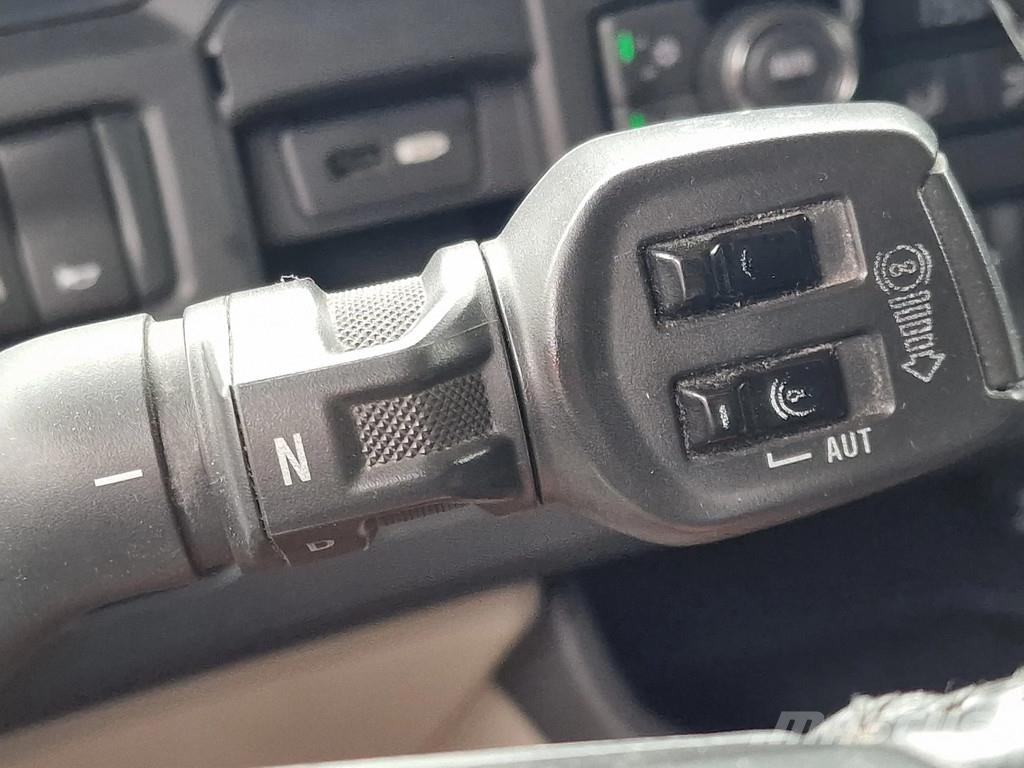 Scania 590S V8 NGS 6X4 - retarder - full air - leather - Camiones tractor
