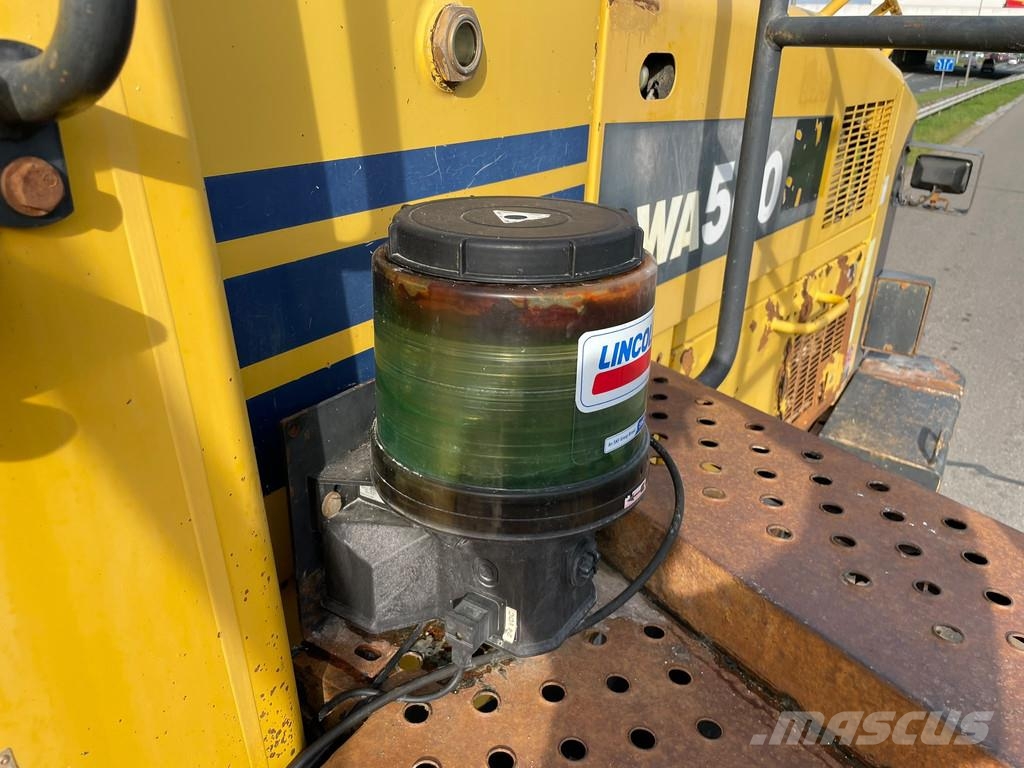 Komatsu WA500-6 輪胎式裝載機