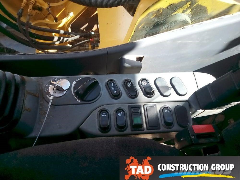 Komatsu PC210LC-8 Εκσκαφείς με ερπύστριες