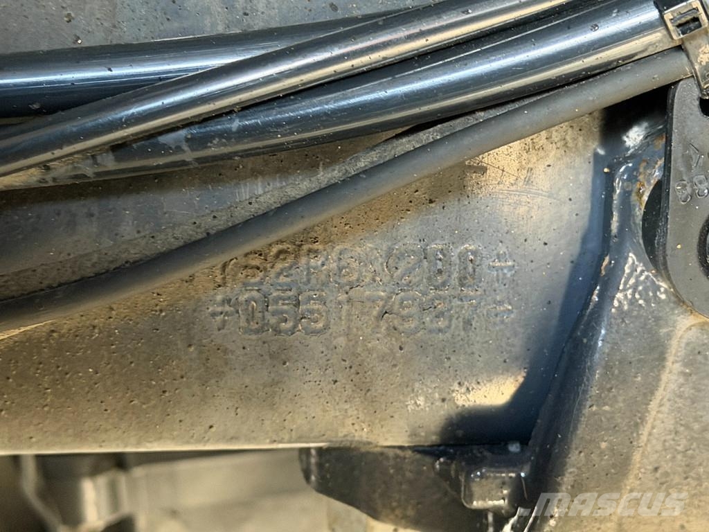 Scania R650 V8 6x2*4 Retarder Full Air 4.35 WB Euro 6 새시 운전실 트럭