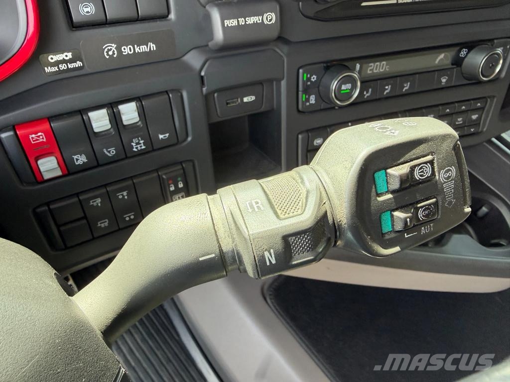 Scania R650 V8 6x2*4 Retarder Full Air 4.35 WB Euro 6 새시 운전실 트럭