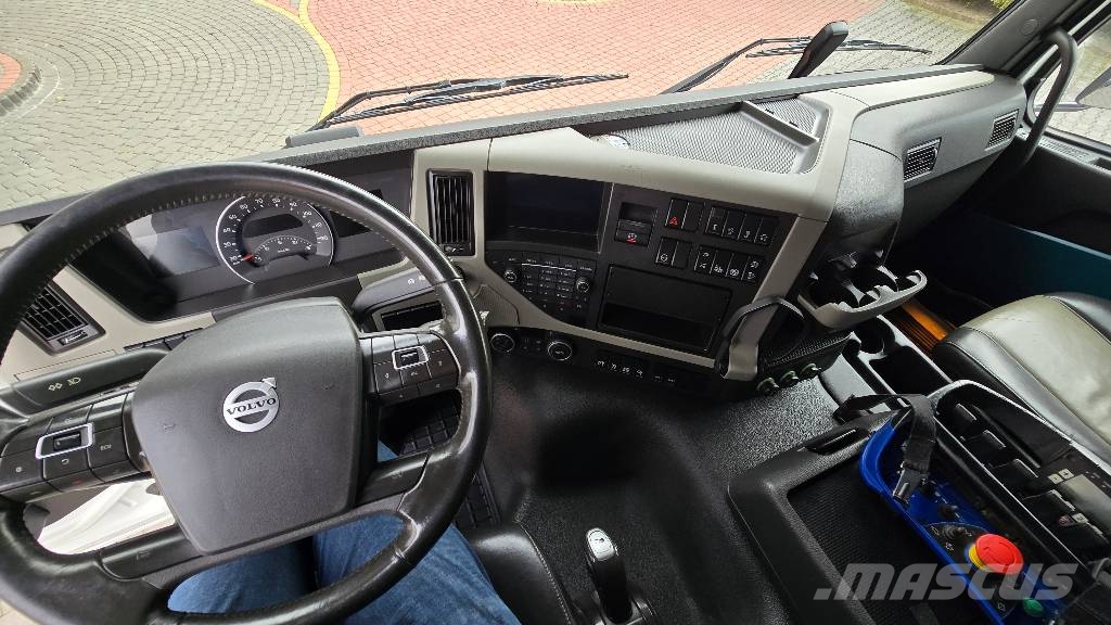 Volvo FM500 6x2 HDS HMF 3220K7-19m Crane trucks