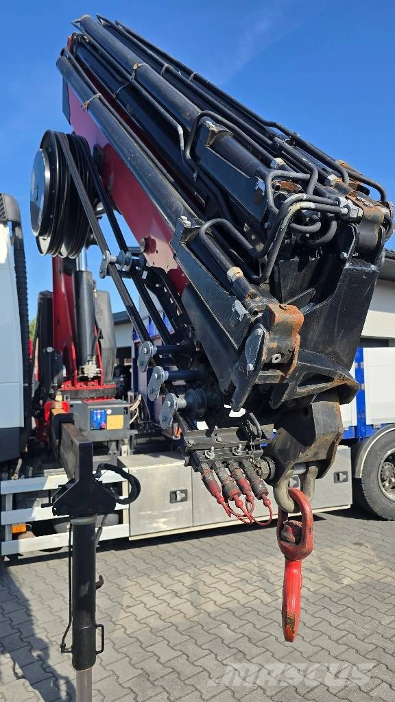 Volvo FM500 6x2 HDS HMF 3220K7-19m Vlakke laadvloer met kraan