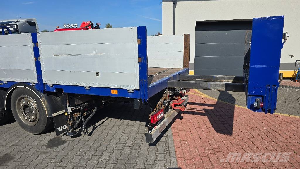 Volvo FM500 6x2 HDS HMF 3220K7-19m Vlakke laadvloer met kraan