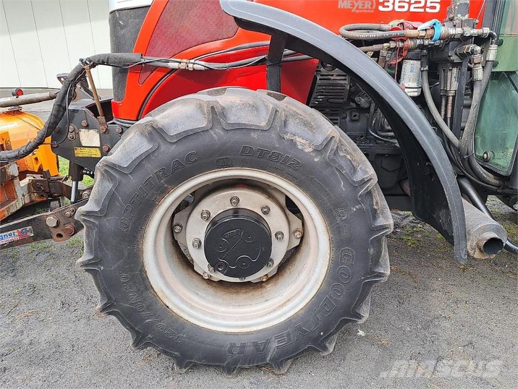 Massey Ferguson MF 3625 mit kompletter Winterausrüstung Traktorit