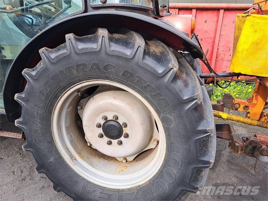 Massey Ferguson MF 3625 mit kompletter Winterausrüstung Traktorit
