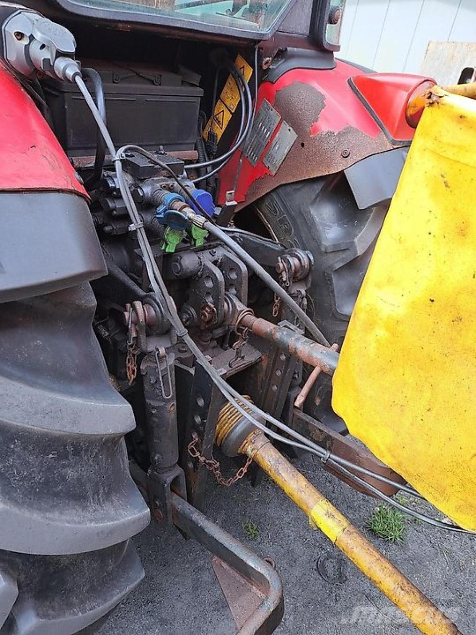 Massey Ferguson MF 3625 mit kompletter Winterausrüstung Traktorit