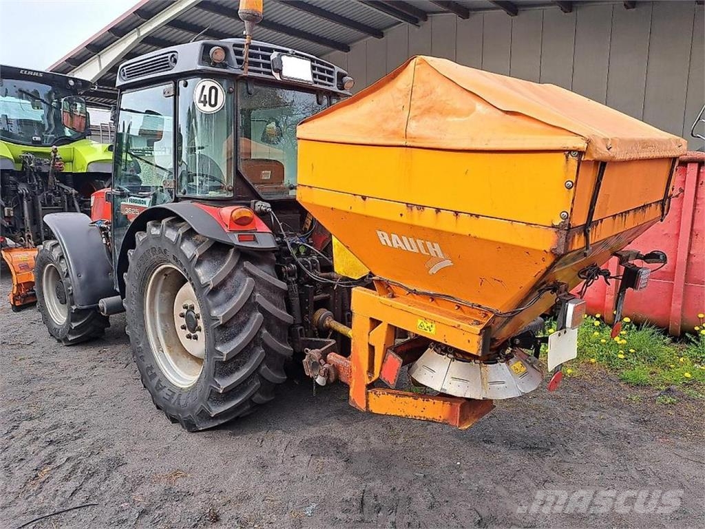 Massey Ferguson MF 3625 mit kompletter Winterausrüstung Traktorit