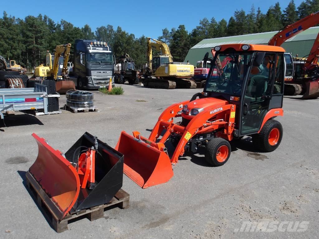 Kubota BX 2350D جرارات مدمجة