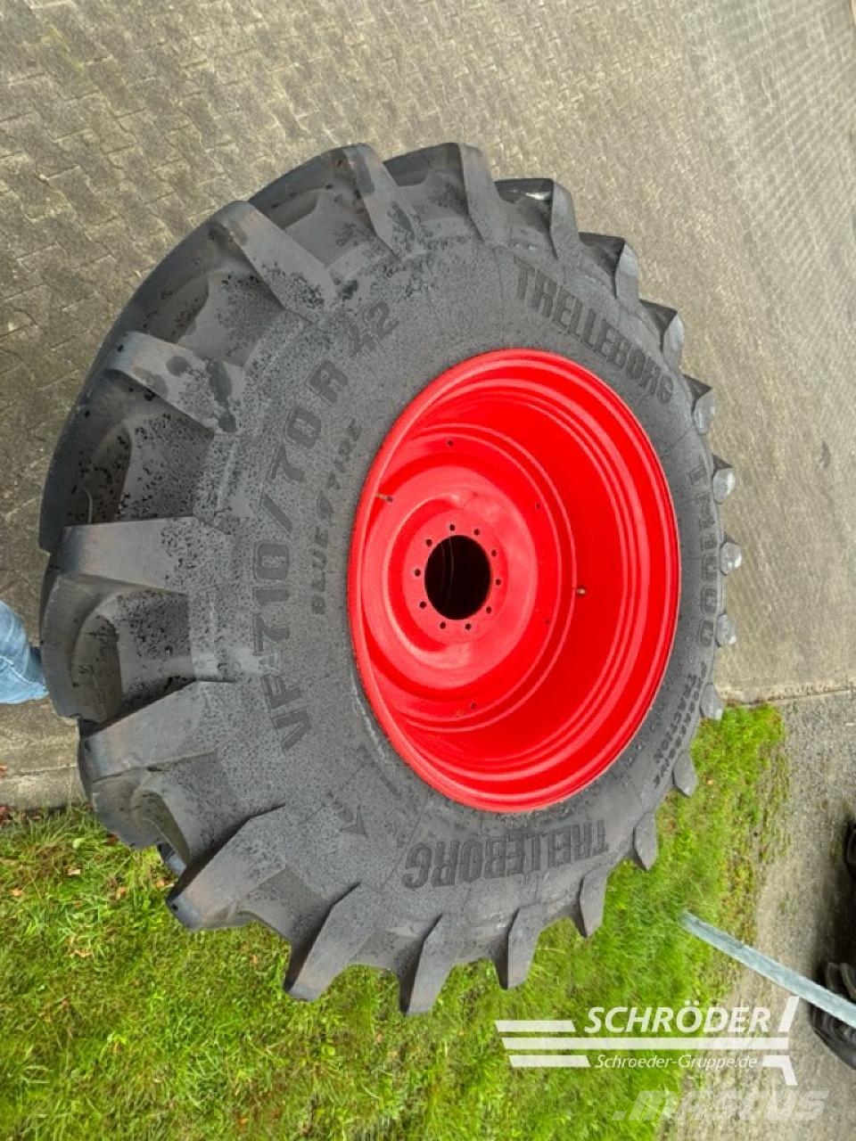 Trelleborg 2X 600/70R30 + 2X 710/70R42 TRELLEBORG Ruedas