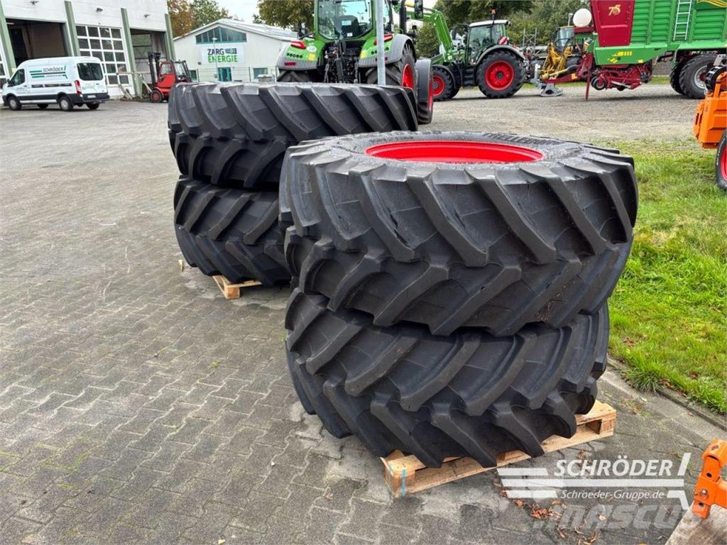 Trelleborg 2X 600/70R30 + 2X 710/70R42 TRELLEBORG Ruedas