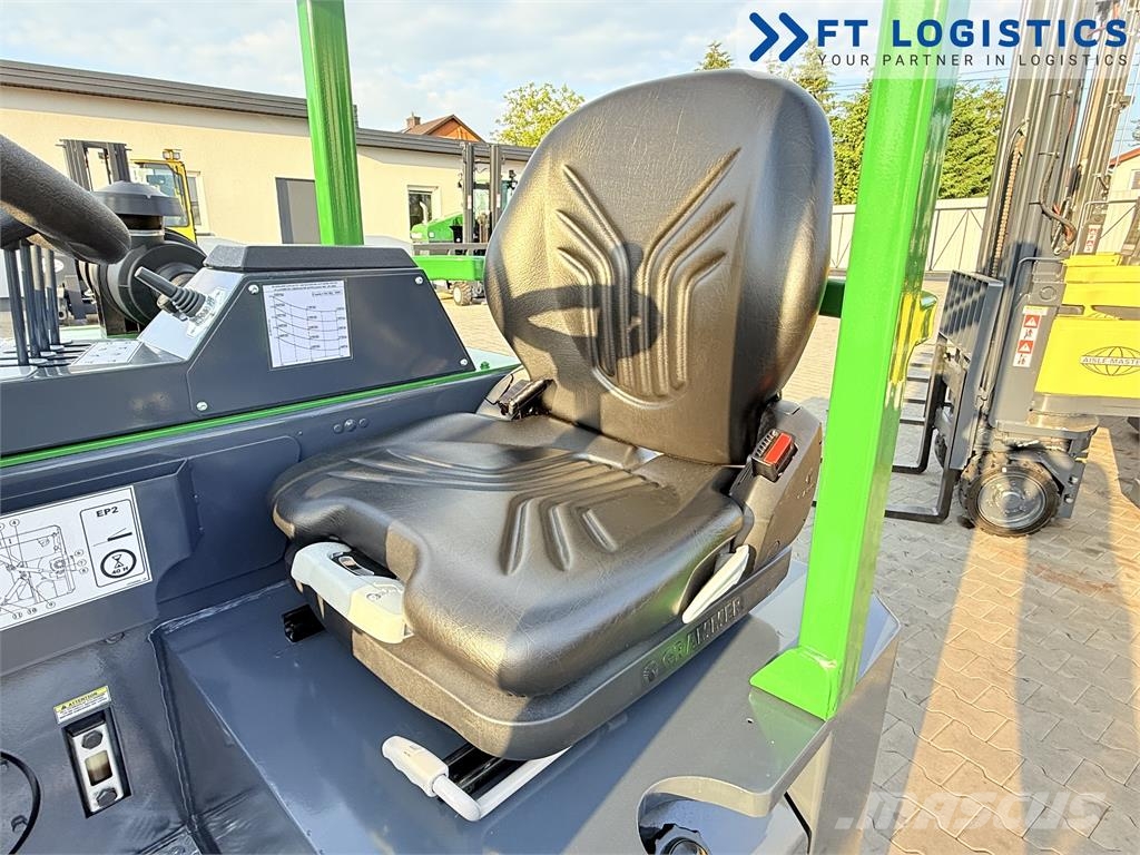 Combilift CB3000 | DIESEL | TRIPLEX 4900 | FREE-LIFT | FORK- شاحنة المناولة رباعية الاتجاهات