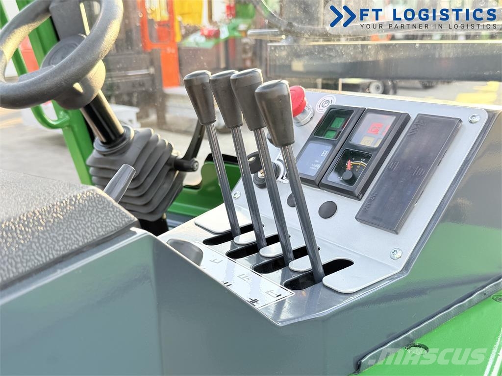 Combilift CB3000 | DIESEL | TRIPLEX 4900 | FREE-LIFT | FORK- Vierwegestapler