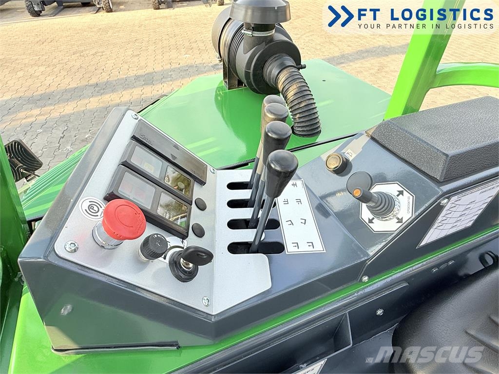 Combilift CB3000 | DIESEL | TRIPLEX 4900 | FREE-LIFT | FORK- شاحنة المناولة رباعية الاتجاهات