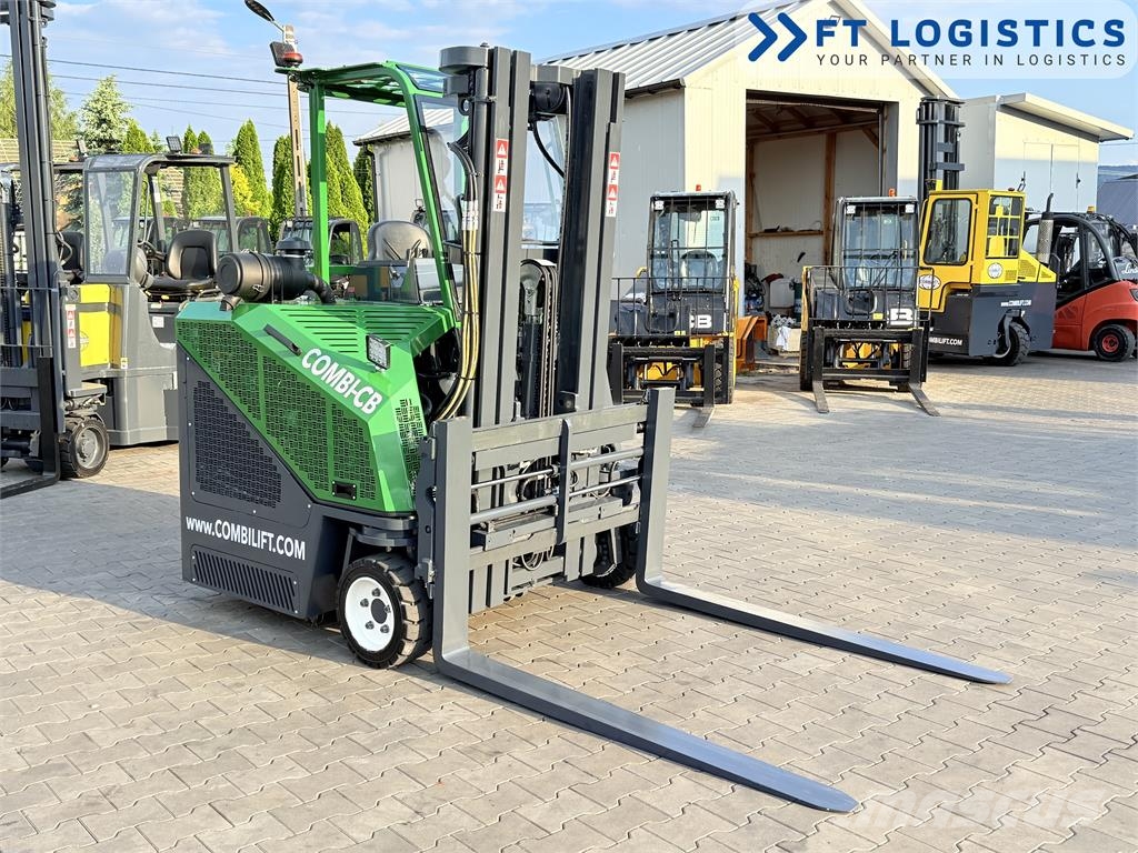 Combilift CB3000 | DIESEL | TRIPLEX 4900 | FREE-LIFT | FORK- شاحنة المناولة رباعية الاتجاهات