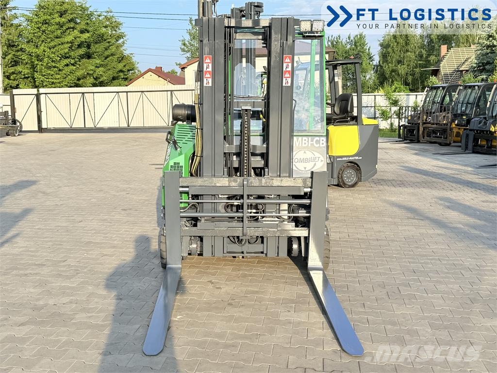 Combilift CB3000 | DIESEL | TRIPLEX 4900 | FREE-LIFT | FORK- Vierwegestapler