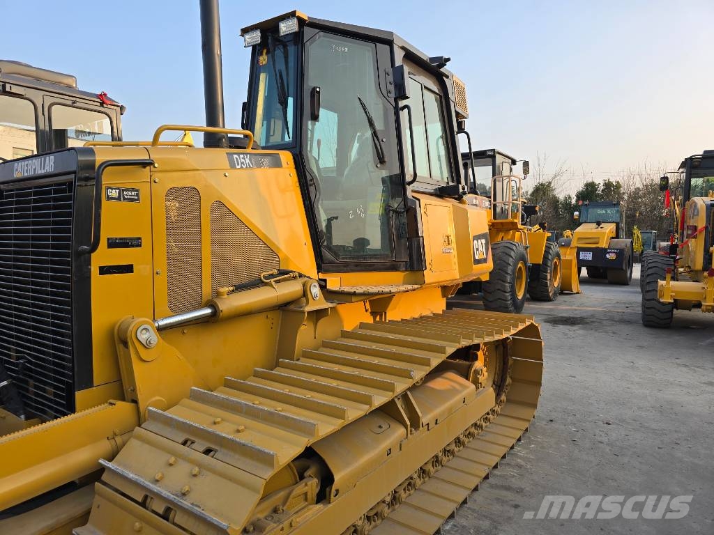 CAT D 5 K Crawler dozers