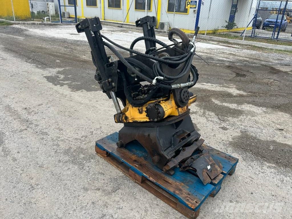 Engcon EC 30 Werachrt quick coupler Rotationsschaufel