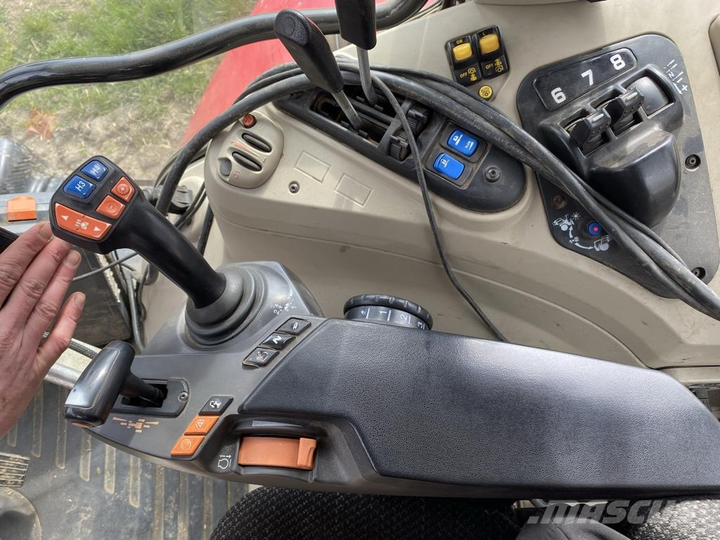 Massey Ferguson 7716S DYNA-6 ESSENTIAL Traktori