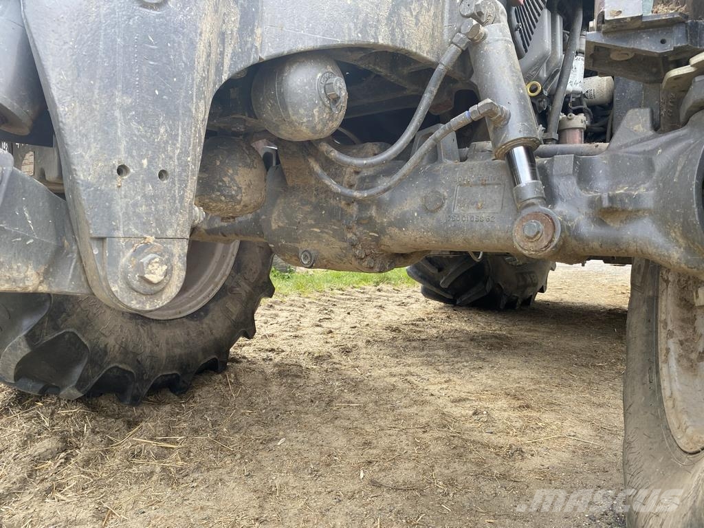 Massey Ferguson 7716S DYNA-6 ESSENTIAL Tractoren