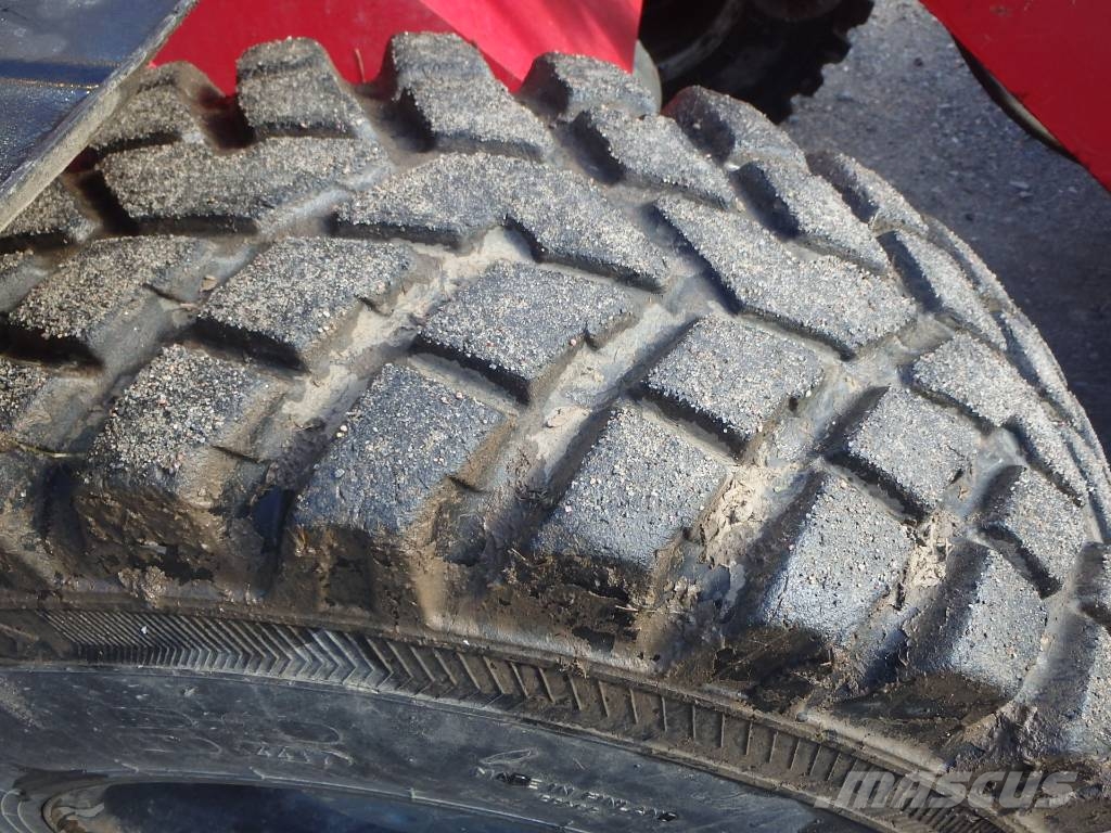 Weidemann 3070CX80 Pale gommate