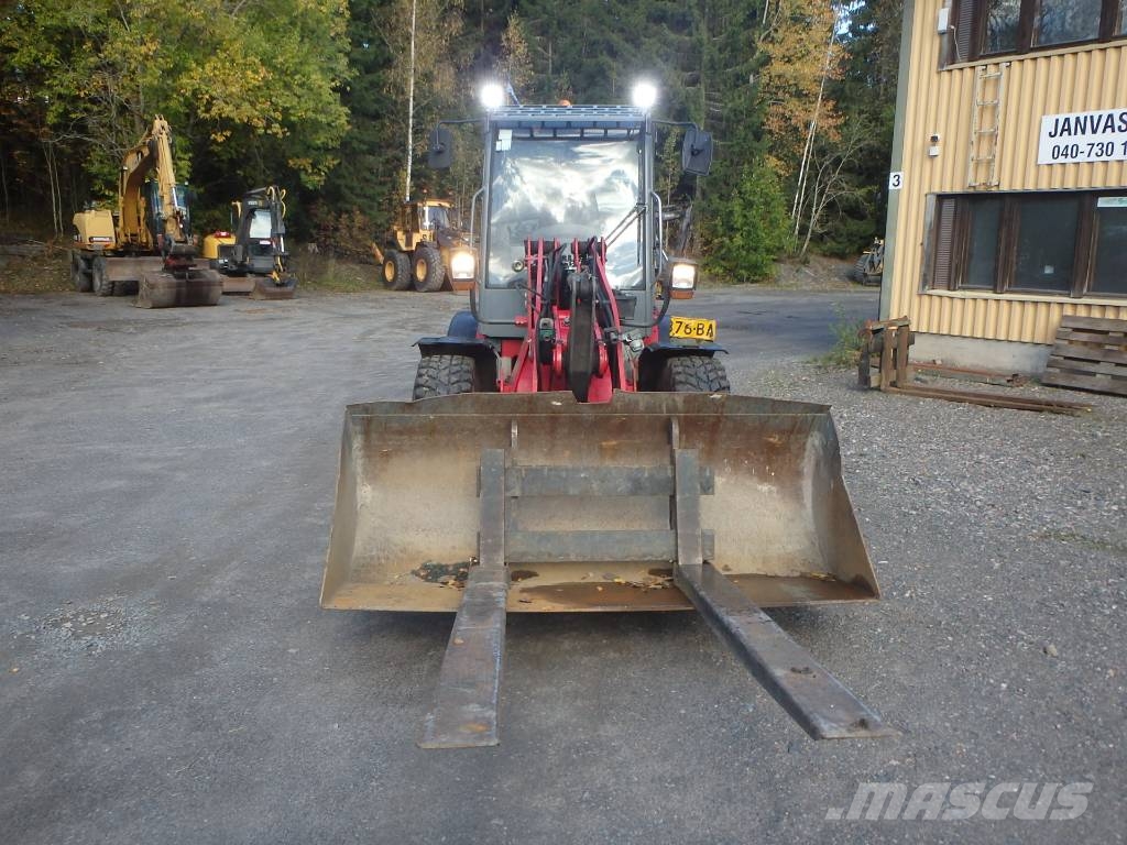 Weidemann 3070CX80 Pale gommate