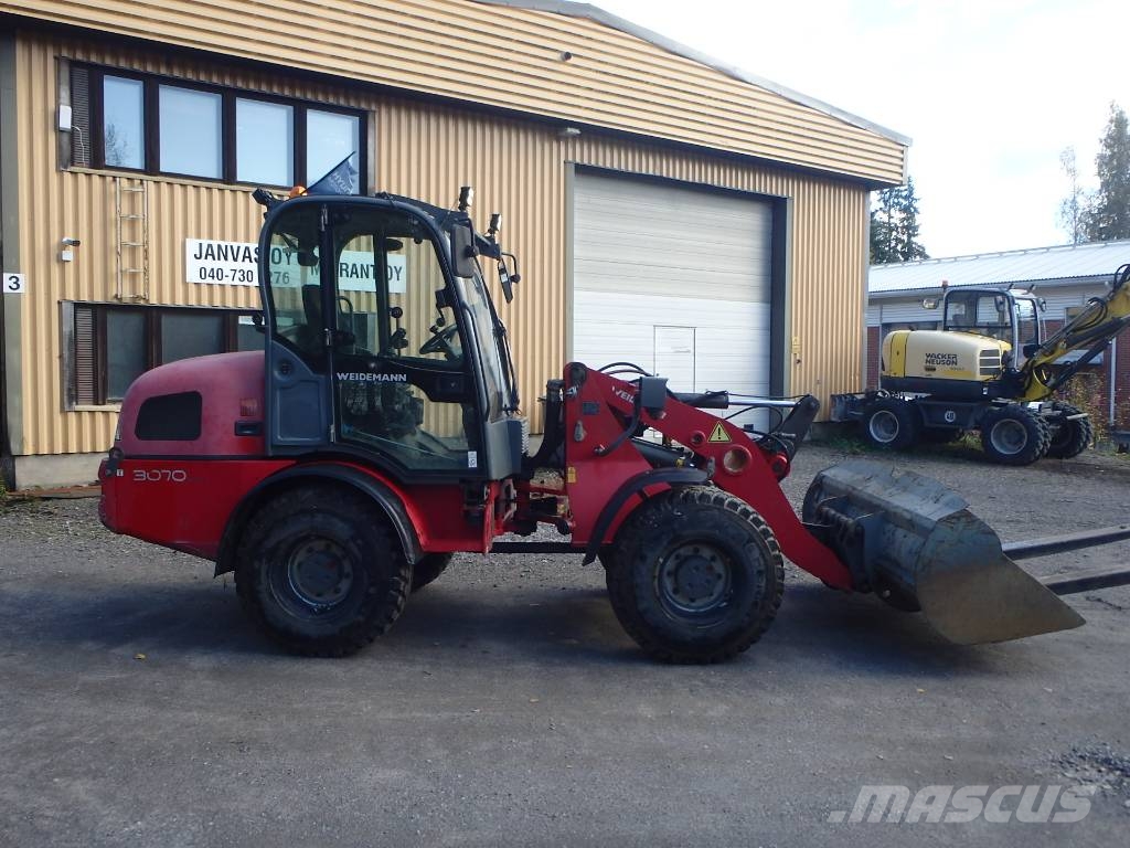 Weidemann 3070CX80 Pale gommate