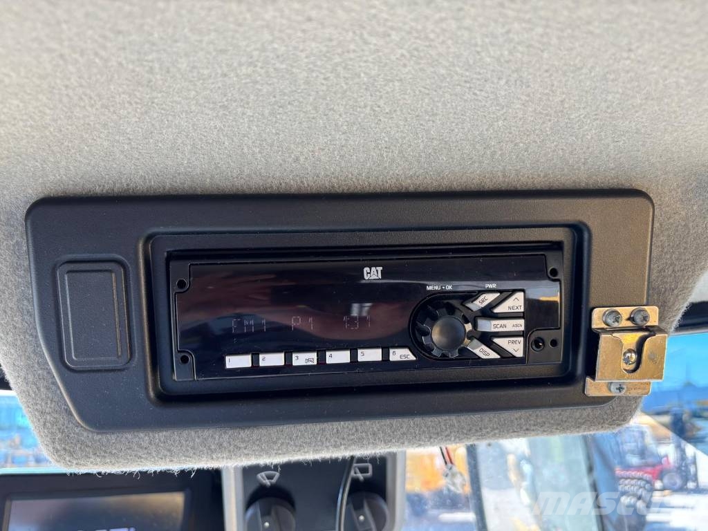 CAT 988 K (CE + EPA / High Lift) لوادر بعجل