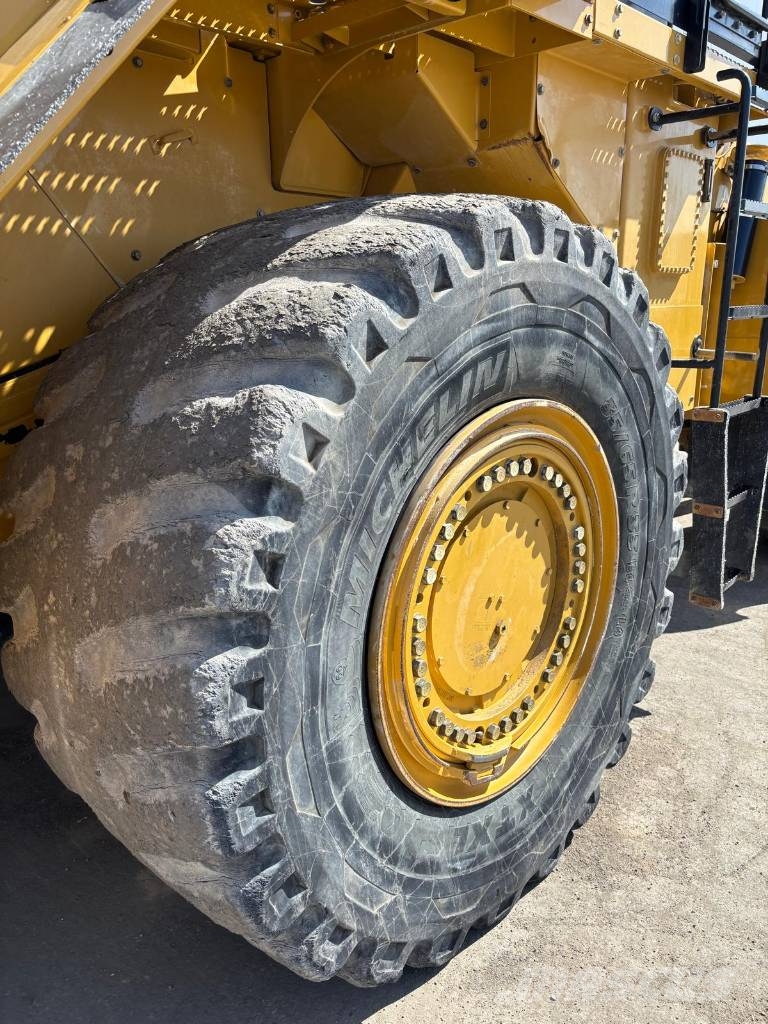 CAT 988 K (CE + EPA / High Lift) لوادر بعجل