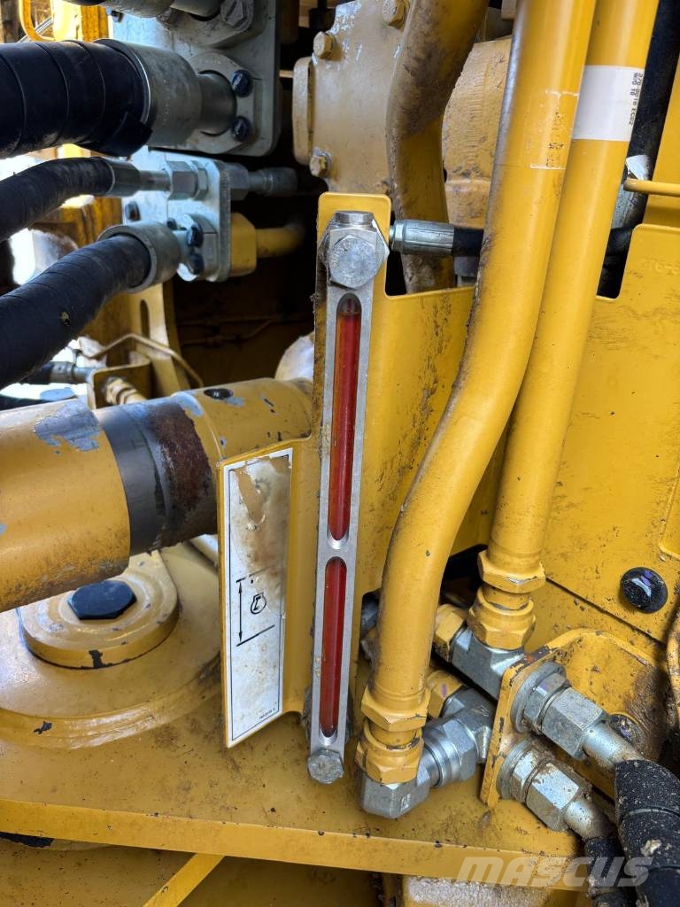 CAT 988 K (CE + EPA / High Lift) لوادر بعجل