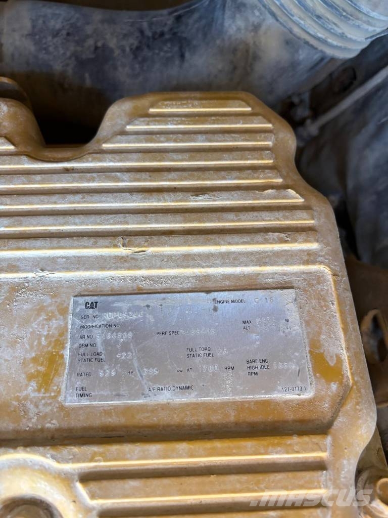 CAT 988 K (CE + EPA / High Lift) لوادر بعجل