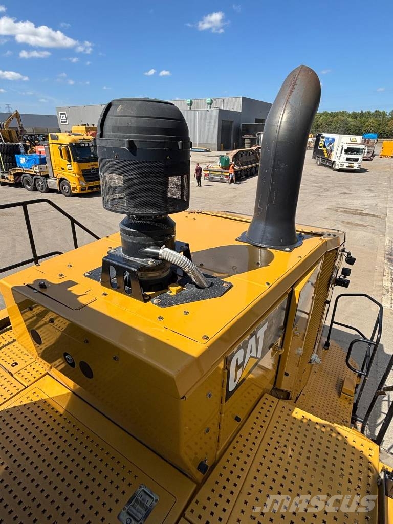 CAT 988 K (CE + EPA / High Lift) لوادر بعجل