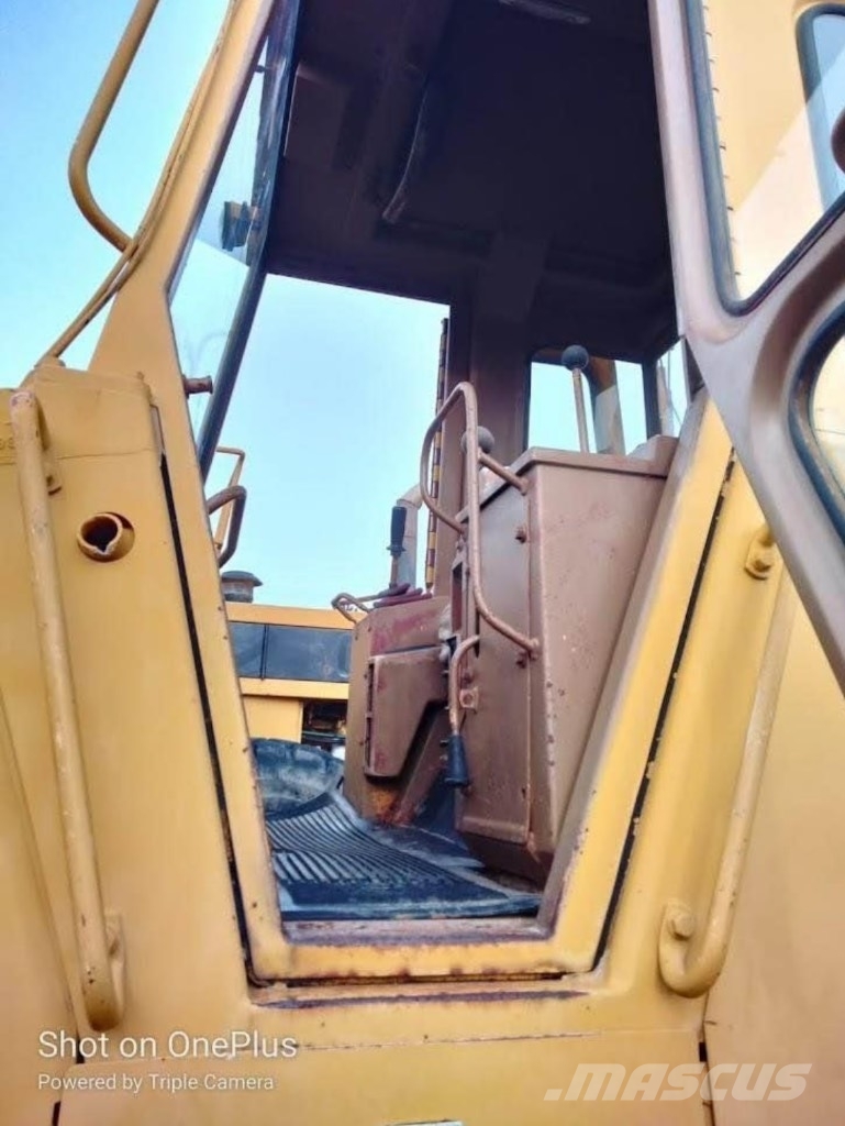 CAT 963 Φορτωτές με ερπύστριες