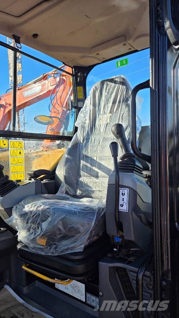 CAT 308 Excavatoare 7t - 12t