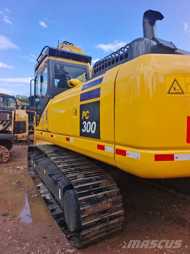 Komatsu PC 300-7 made in Japan Raupenbagger