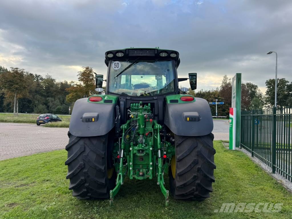 John Deere 6R 155 Tractoren