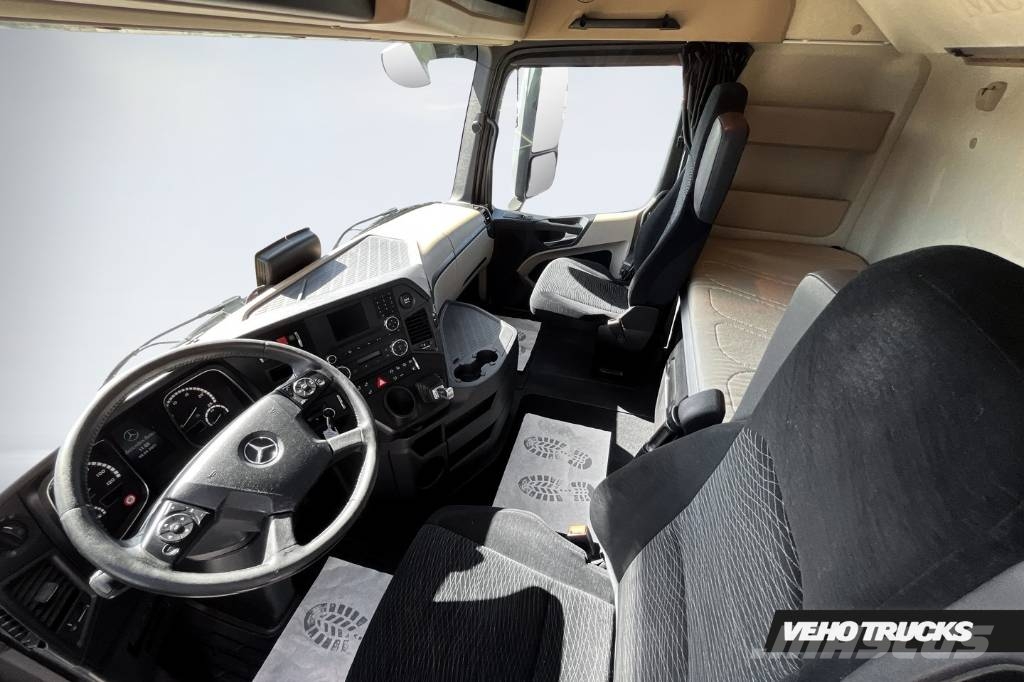 Mercedes-Benz Actros 2546 Ls 6x2/2 Pusher ADR Dragbilar