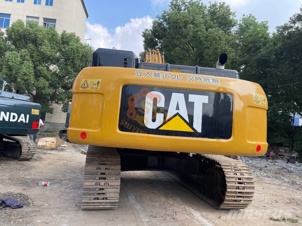 CAT 330 D L Gravemaskiner på larvebånd