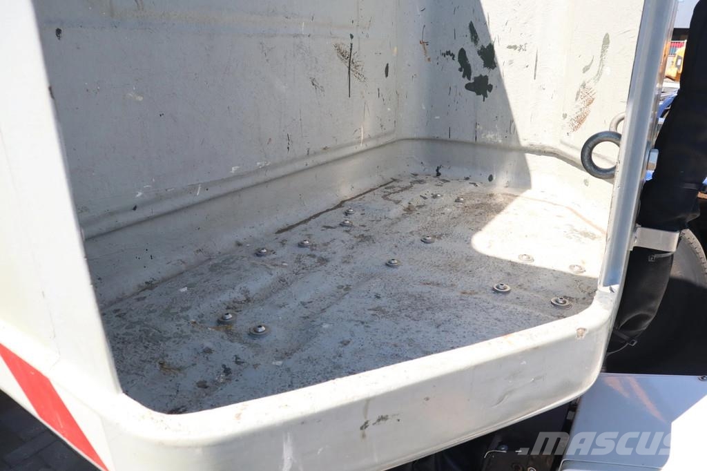 Palfinger P200 TXE | NISSAN NT400 | 20 METER | ISOLATED | 3. Pacēlāji uz automašīnas bāzes