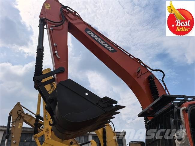 Doosan DX 225 LC Paletli ekskavatörler