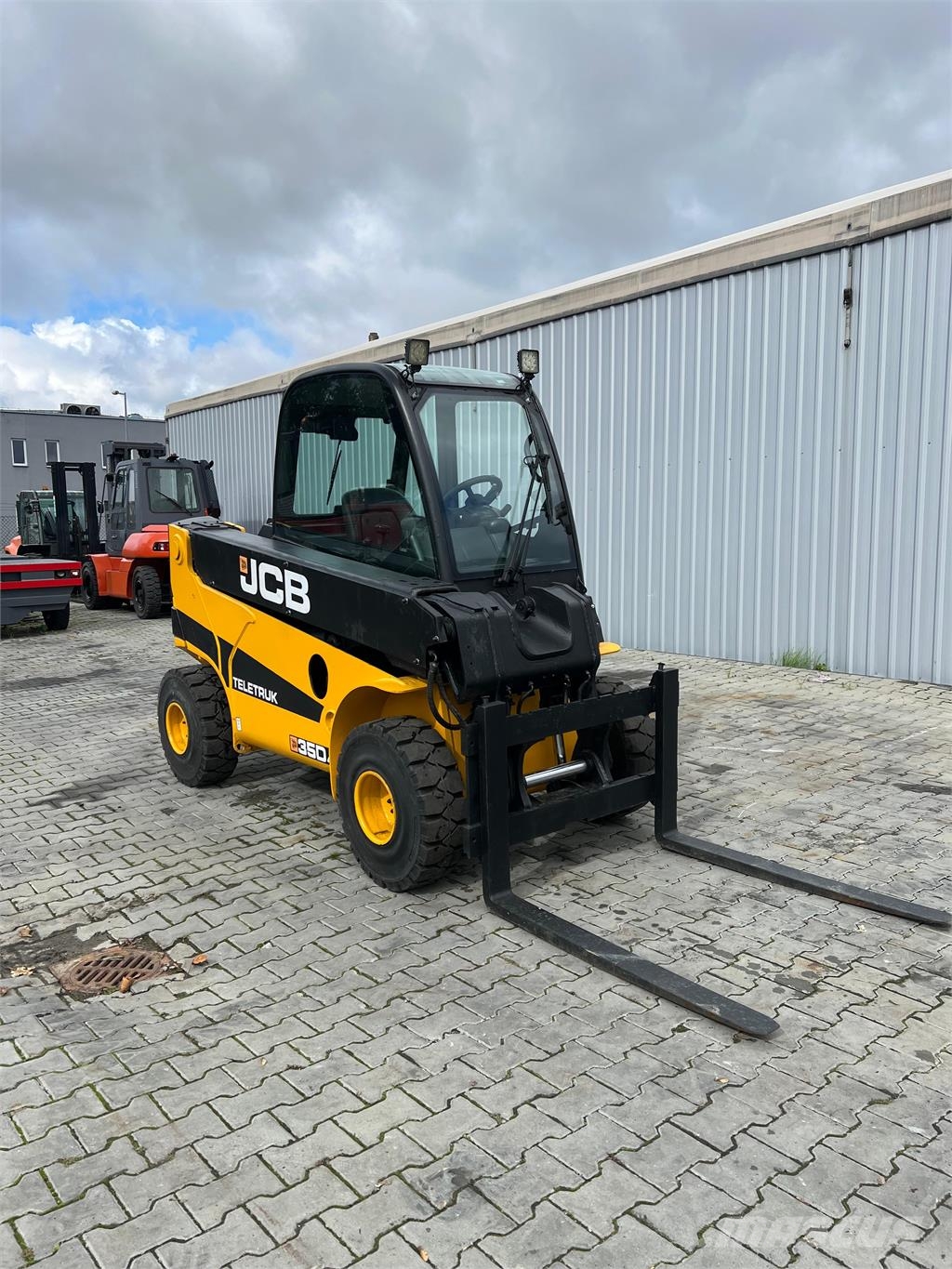 JCB TLT 35D Teleskopik yükleyiciler