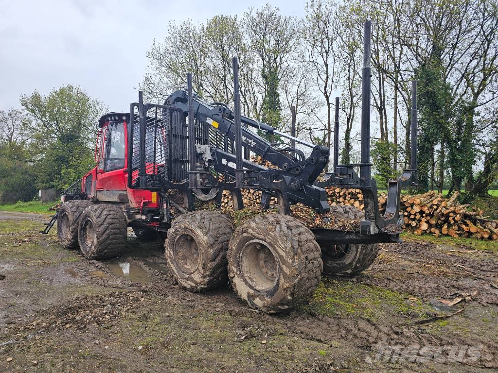 Komatsu XF845-1 Forwarders