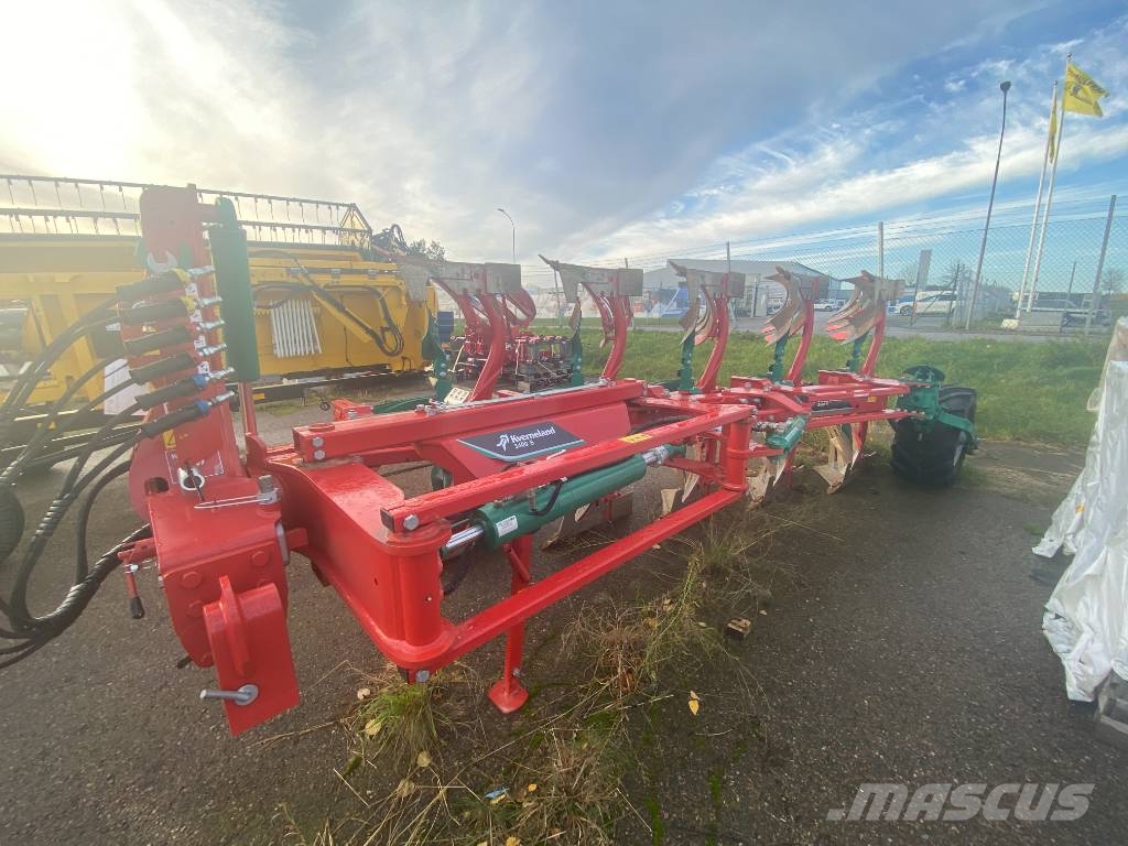 Kverneland 3400 s Variomat محاريث عكسية