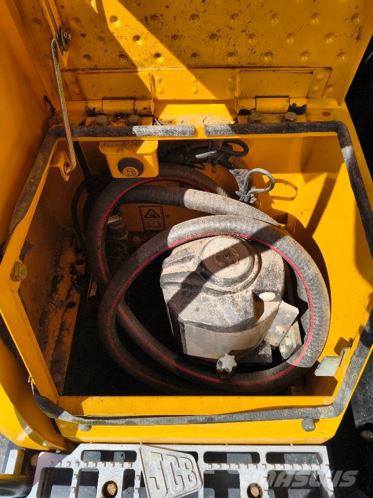 JCB JS 175 W Gravemaskiner på hjul