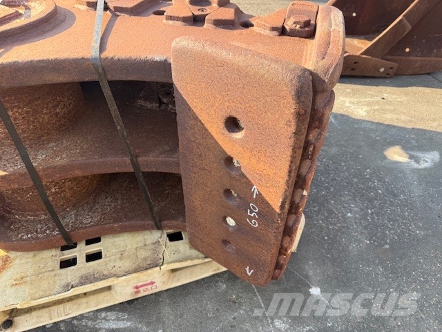 CAT Verachtert Pulveriser (Demolition Crusher ) 2400 K Bageri guseničari