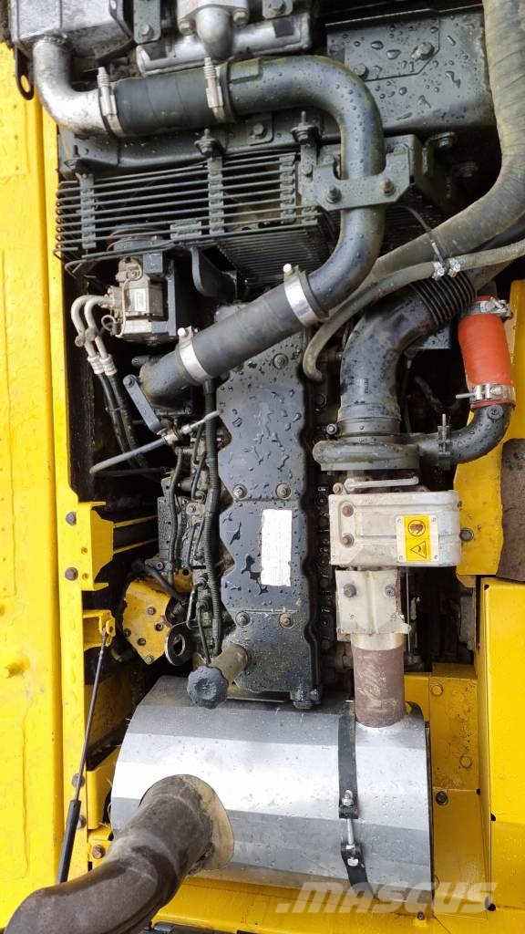 Komatsu PC 210-8 Lánctalpas kotrók