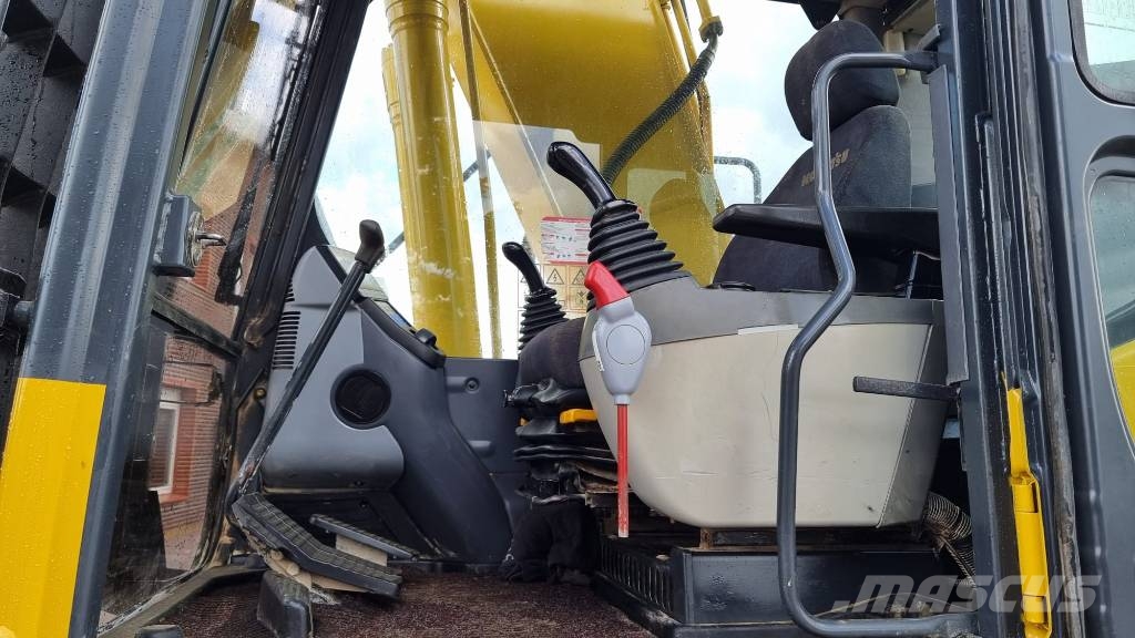 Komatsu PC 210-8 Lánctalpas kotrók
