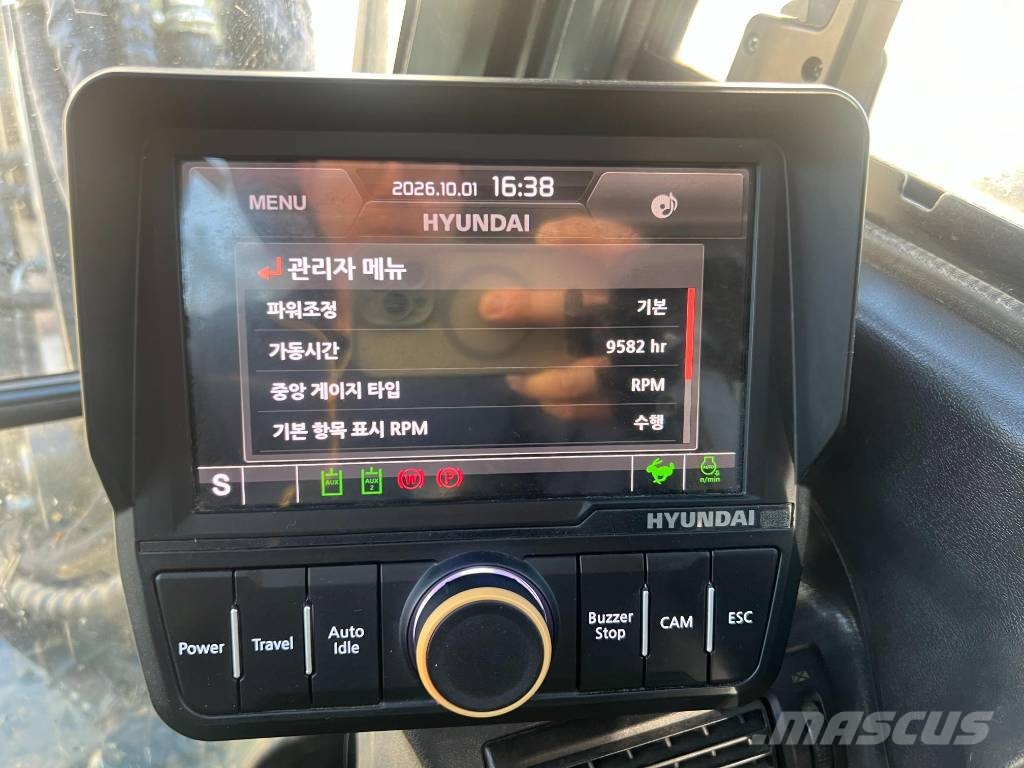 Hyundai HW 60 حفارات بعجل