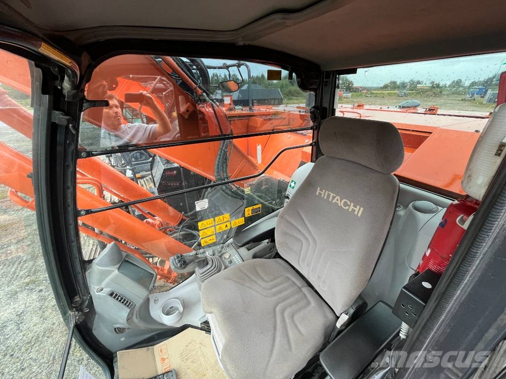 Hitachi ZX 225 US R LC-5 履带挖掘机