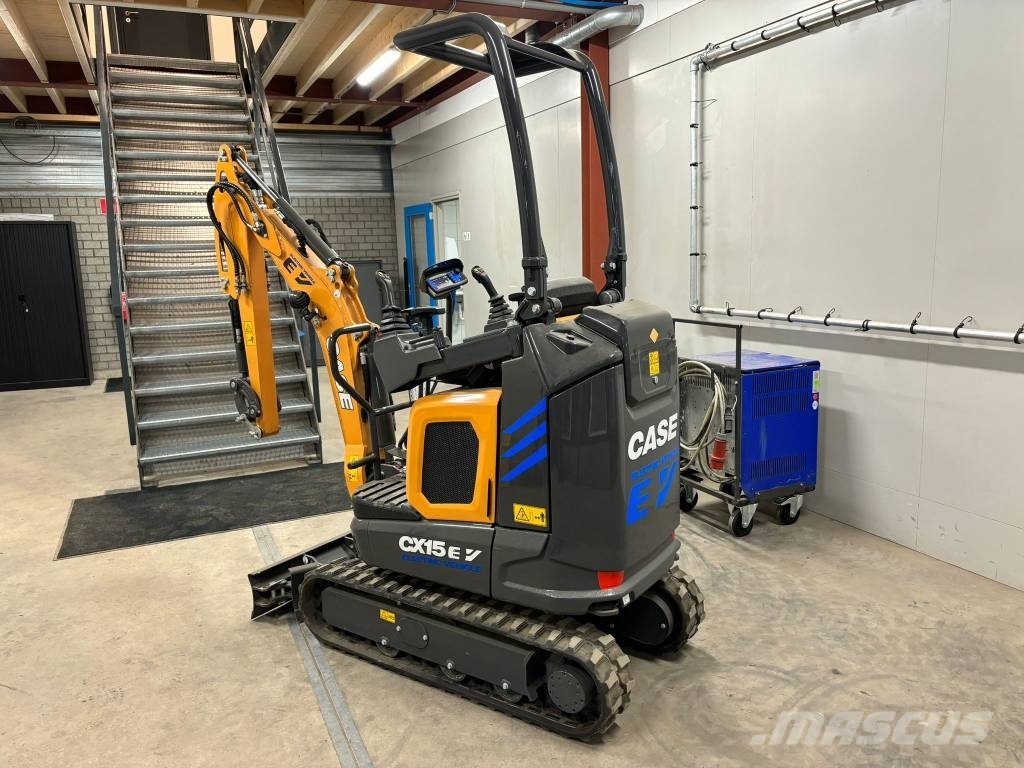 CASE CX 15 EV 小型挖掘机
